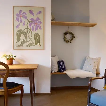 Schloss Blumenfeld *